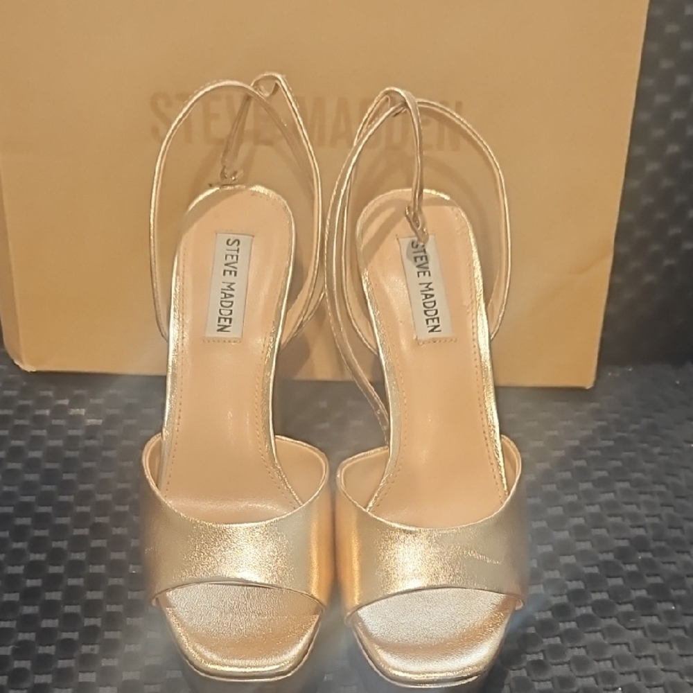Steve Madden Gold Metallic Peep-Toe Slingback Heels